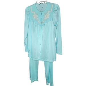 Vintage Shadowline Pajama Set. Aqua Blue Long Sleeve, Long Pants. Medium.